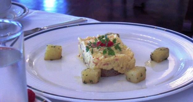 Dalat Palace Bfast 020