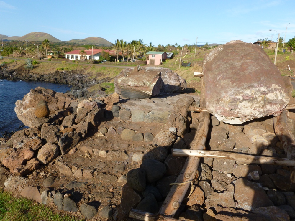 Peru and Easter Island 563
