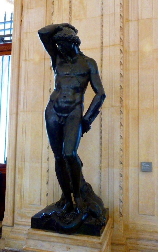 The sculpture room 3