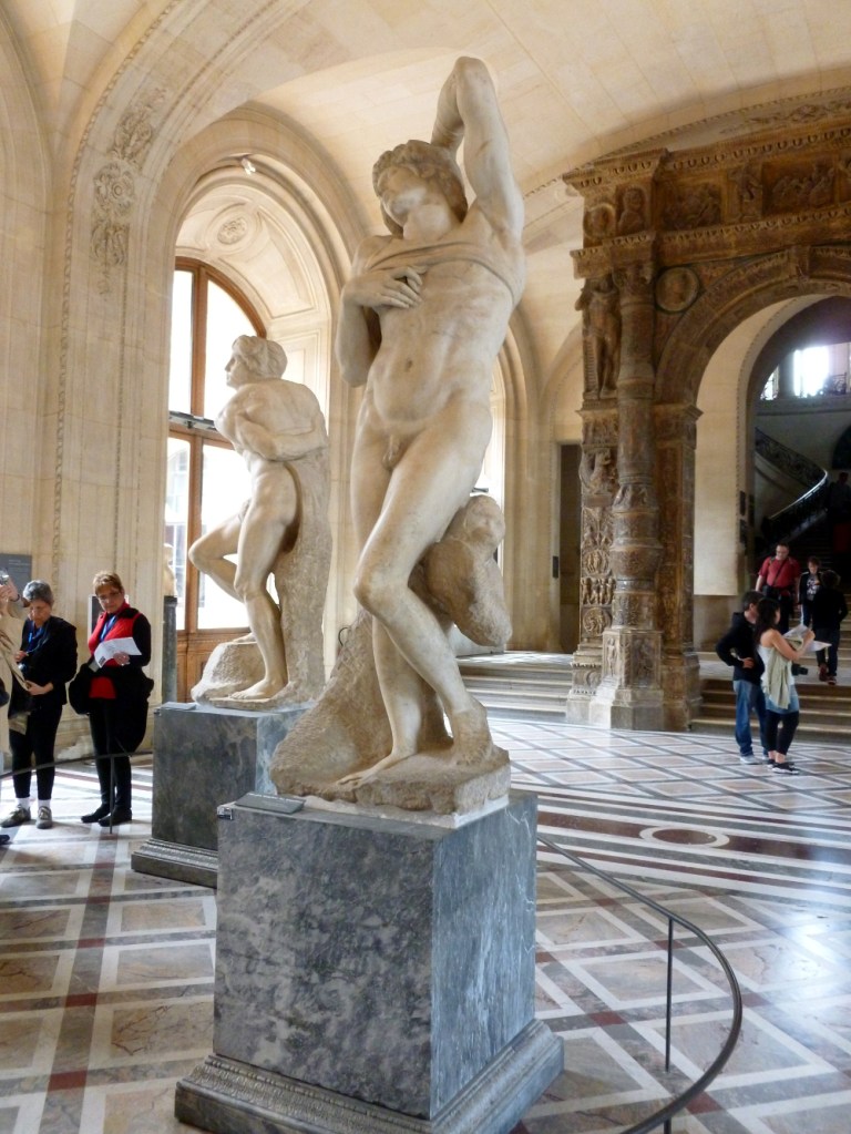 The sculpture room 5