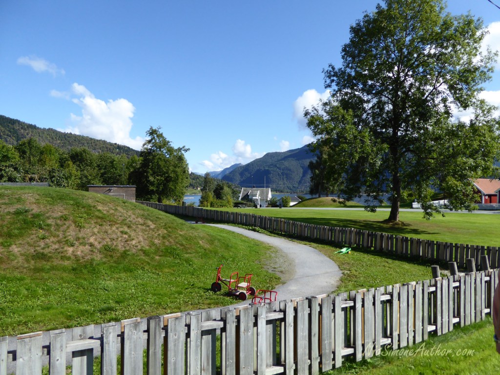 Balestrand-Fjordland-Norway-12