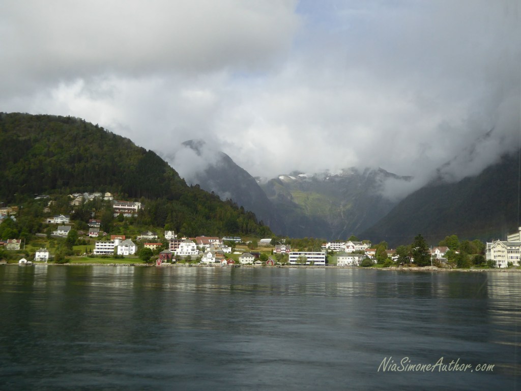 Balestrand-Fjordland-Norway-3