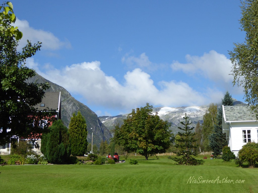 Balestrand-Fjordland-Norway-5
